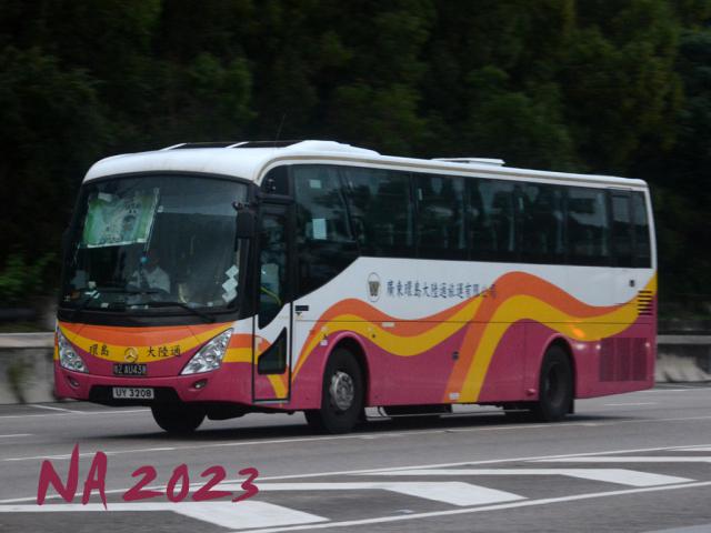 UY3208